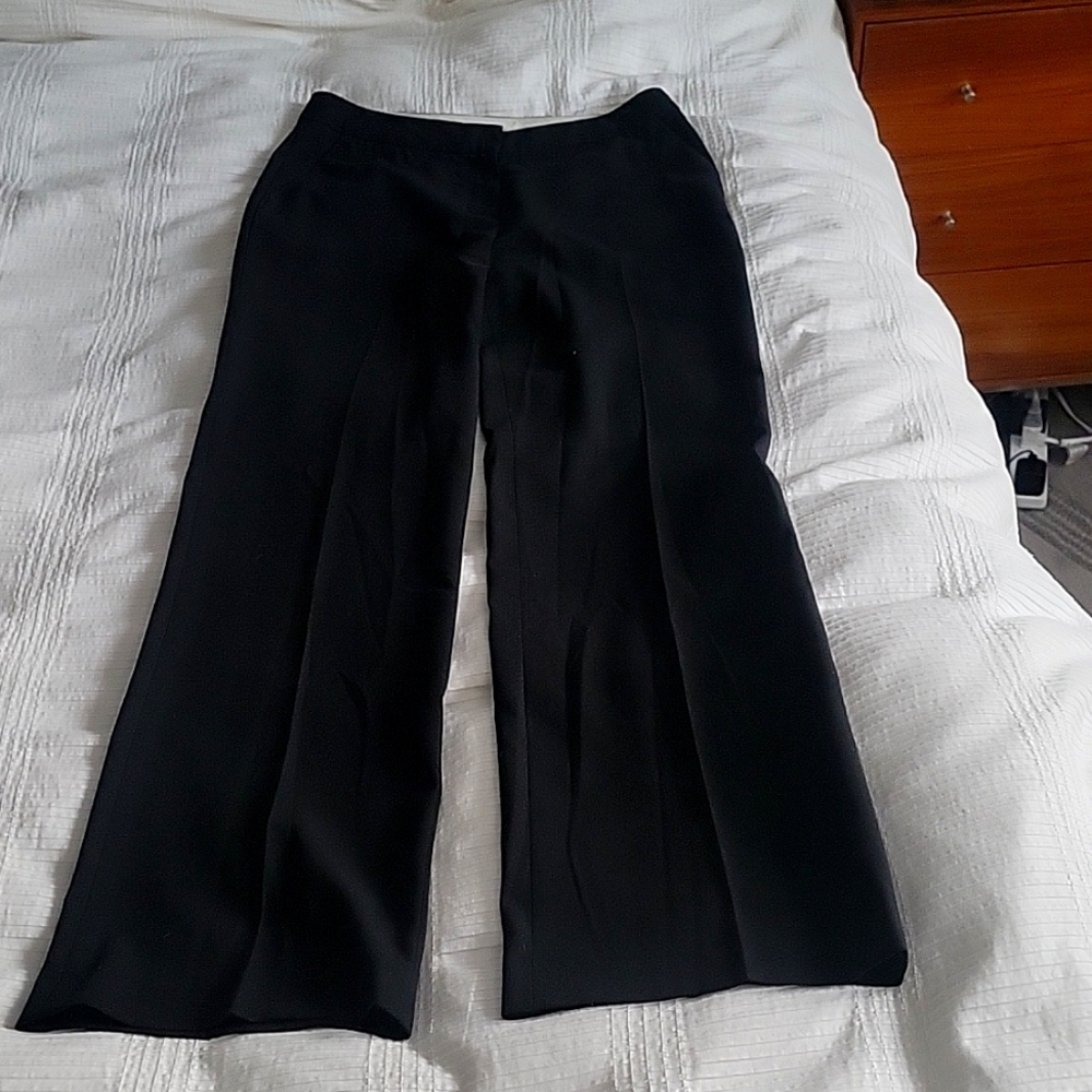 Michael Kors Black Wide Legged Dress Pants Size 6
